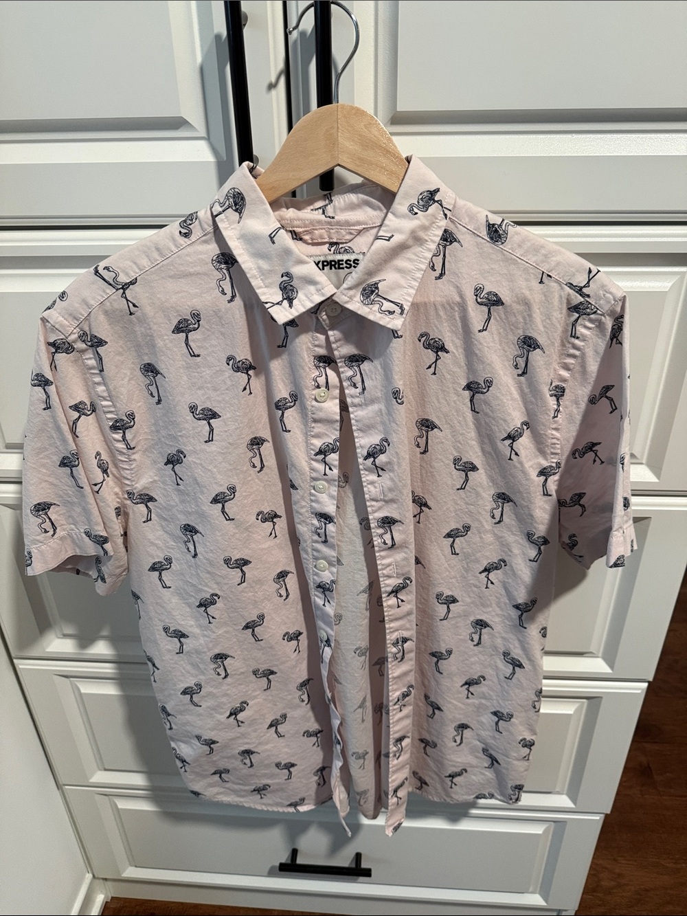 Express Men’s Pale Pink Short-Sleeve Button-Down Shirt with Navy Flamingo Print
